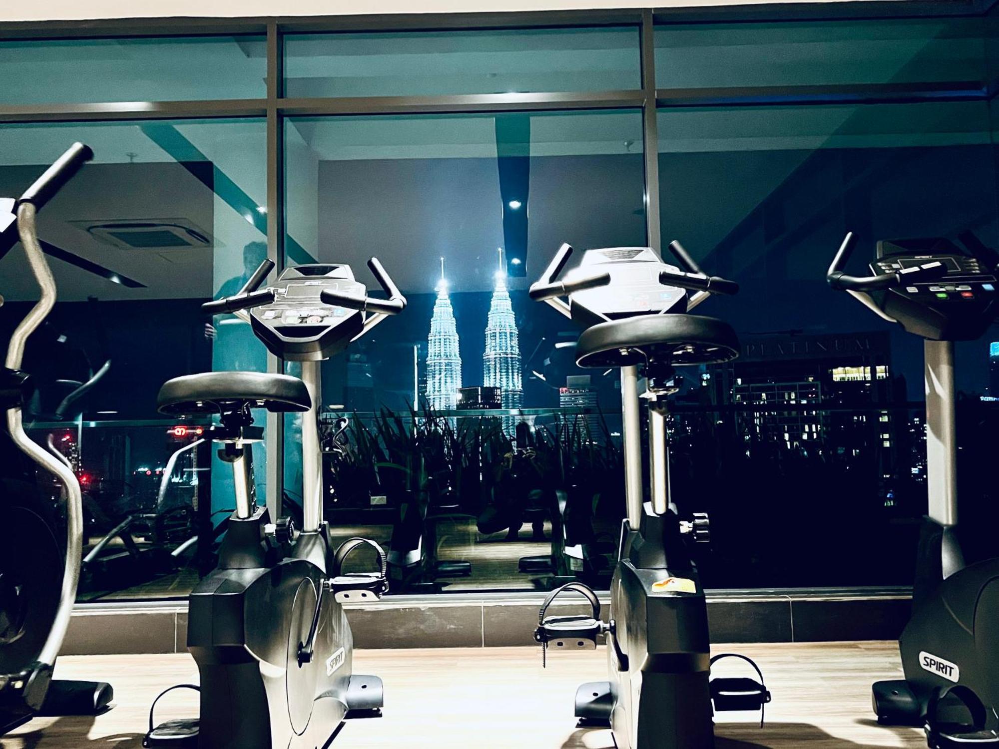 The Infinitum Kualalumpur Skypool Hotel Куала Лумпур Екстериор снимка