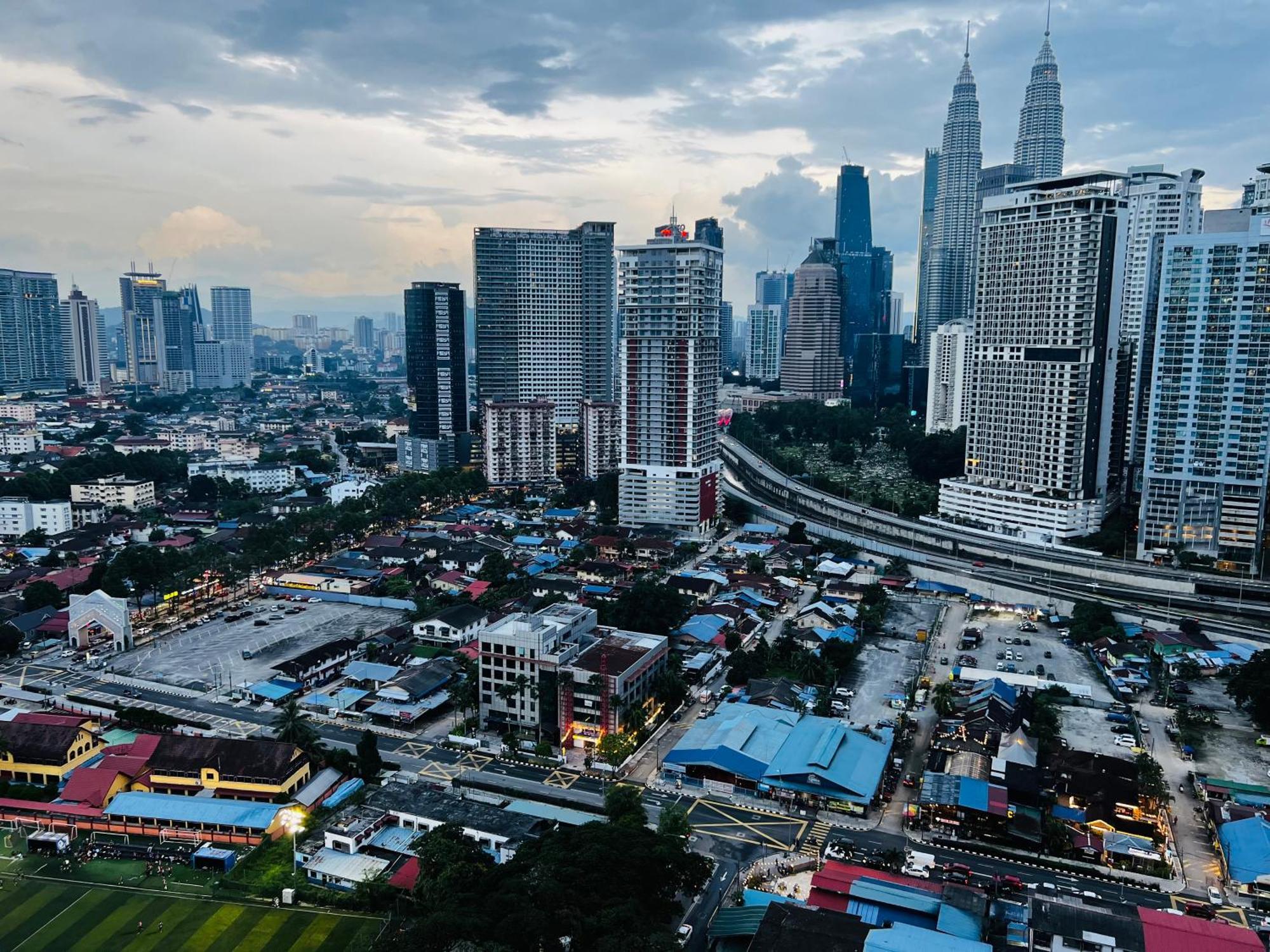 The Infinitum Kualalumpur Skypool Hotel Куала Лумпур Екстериор снимка